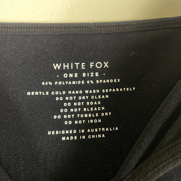 White Fox Keep On Looking Mini Dress in Black ONE SIZE cut out rhinestone - Picture 4 of 7